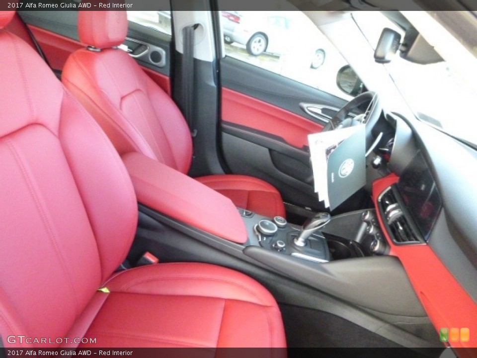 Red Interior Photo for the 2017 Alfa Romeo Giulia AWD #118471980