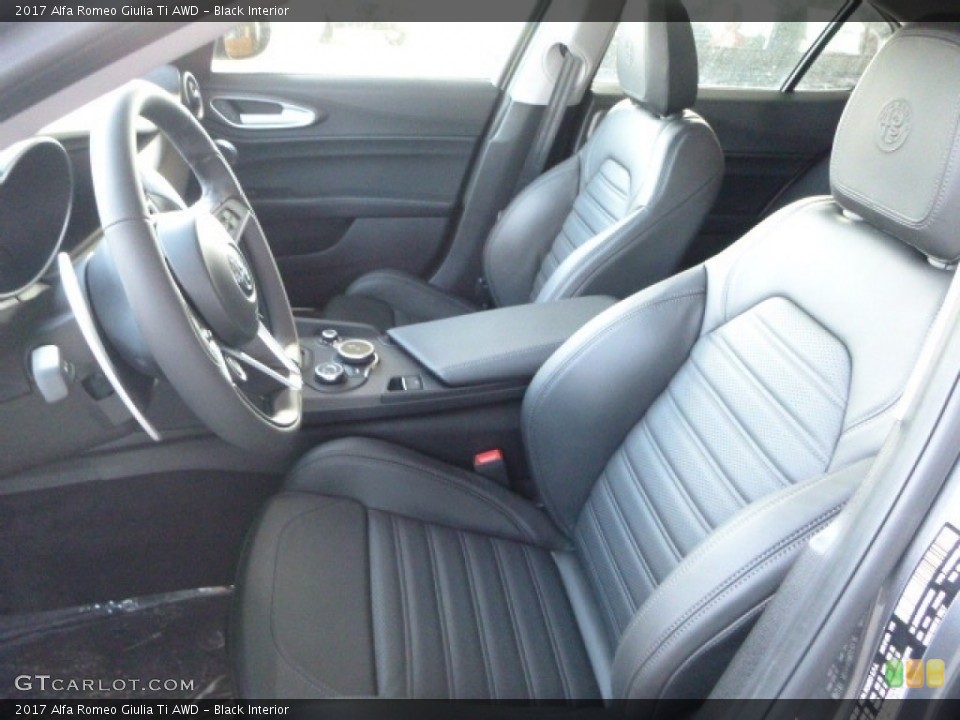 Black Interior Photo for the 2017 Alfa Romeo Giulia Ti AWD #118472937