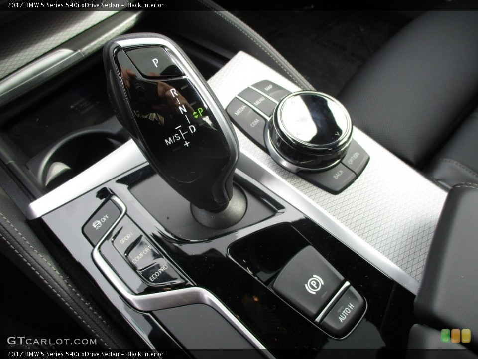 Black Interior Transmission for the 2017 BMW 5 Series 540i xDrive Sedan #118488402