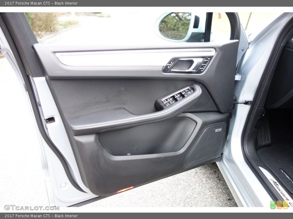 Black Interior Door Panel for the 2017 Porsche Macan GTS #118580053