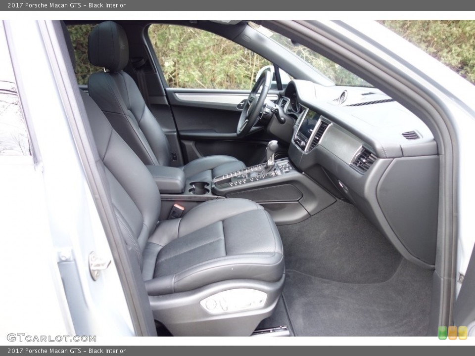 Black Interior Front Seat for the 2017 Porsche Macan GTS #118580149