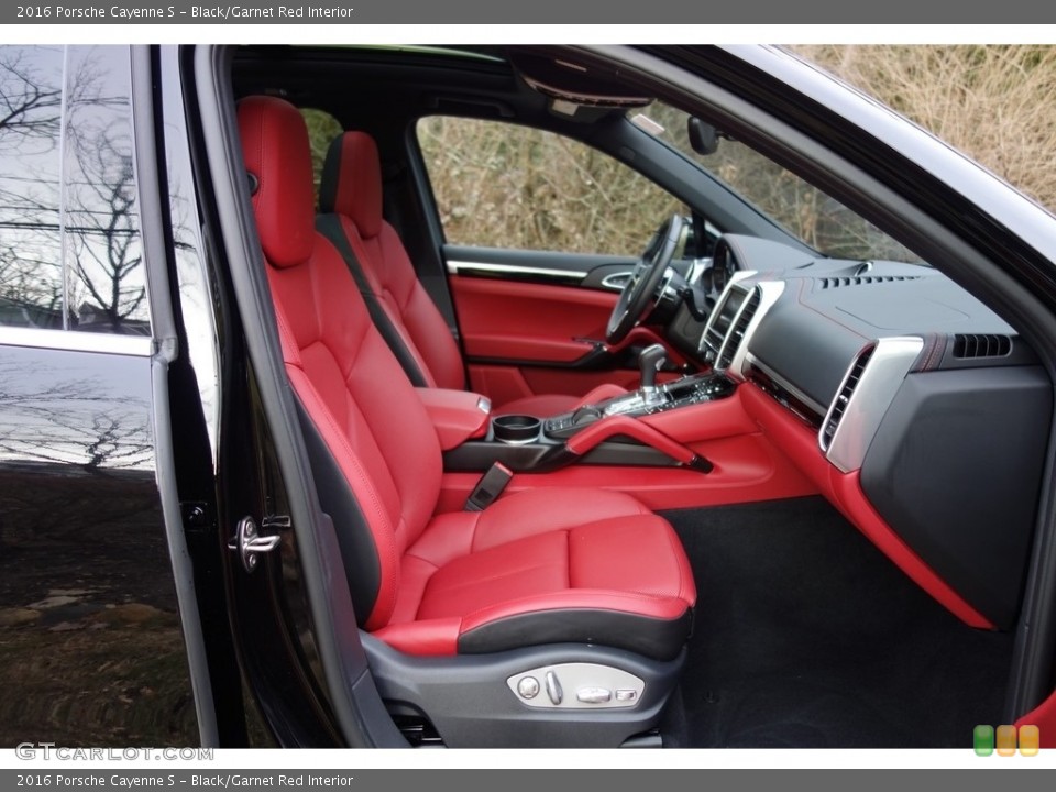 Black/Garnet Red Interior Front Seat for the 2016 Porsche Cayenne S #118580806