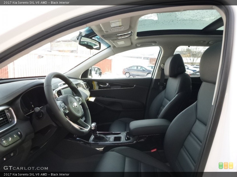 Black Interior Photo for the 2017 Kia Sorento SXL V6 AWD #118629263