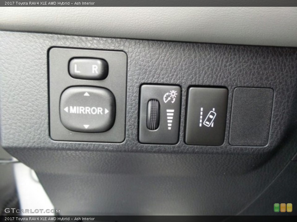 Ash Interior Controls for the 2017 Toyota RAV4 XLE AWD Hybrid #118630325