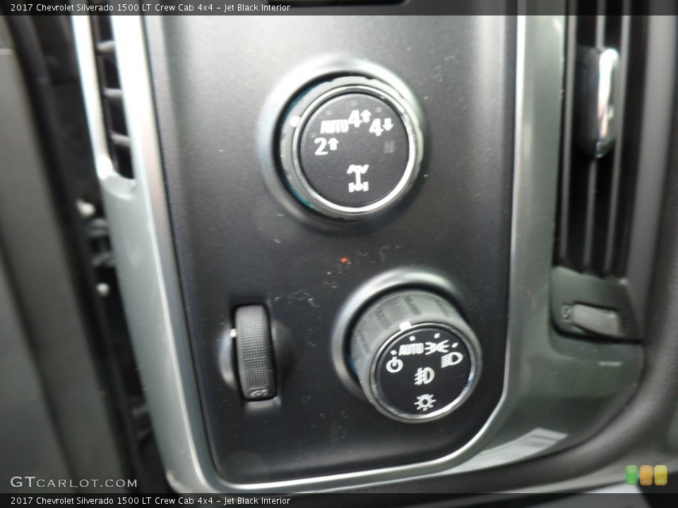 Jet Black Interior Controls for the 2017 Chevrolet Silverado 1500 LT Crew Cab 4x4 #118638782