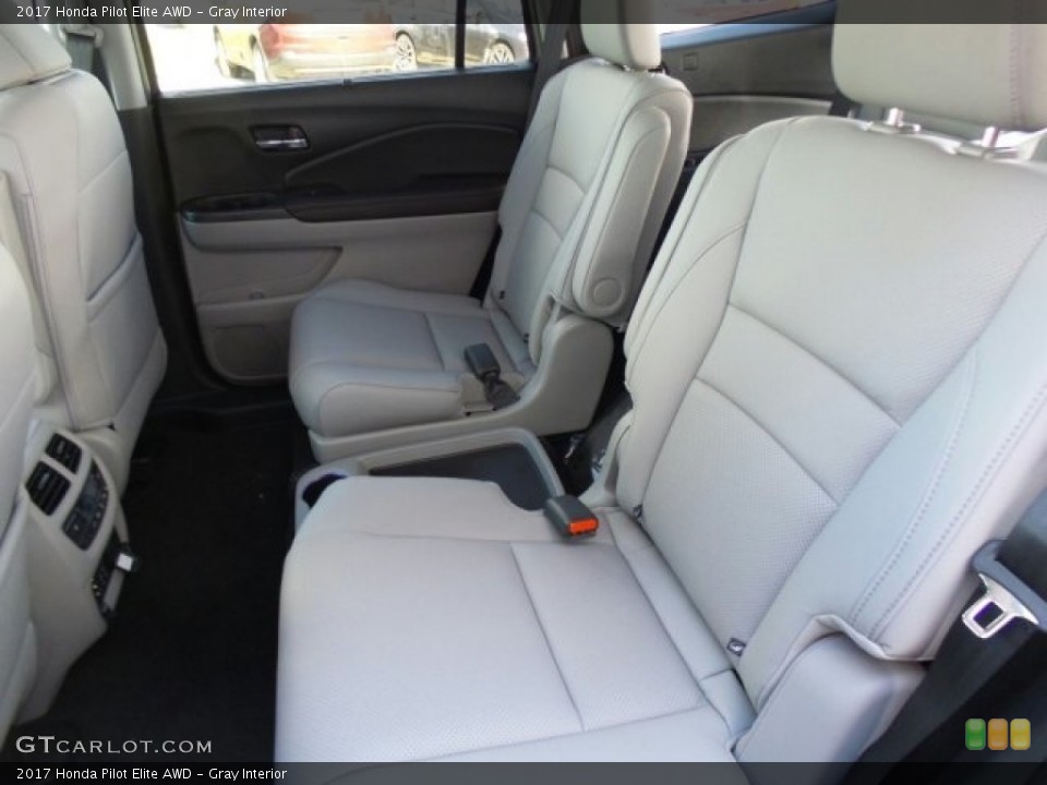Gray Interior Rear Seat for the 2017 Honda Pilot Elite AWD #118645202