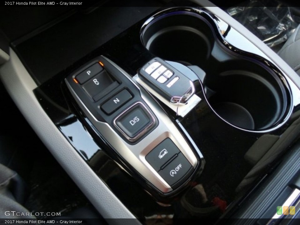 Gray Interior Transmission for the 2017 Honda Pilot Elite AWD #118645604