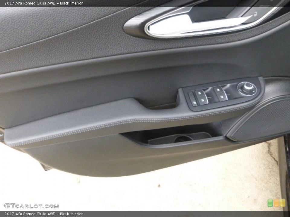 Black Interior Door Panel for the 2017 Alfa Romeo Giulia AWD #118671045
