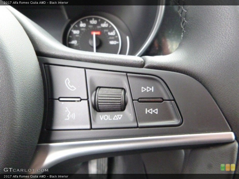 Black Interior Controls for the 2017 Alfa Romeo Giulia AWD #118671102