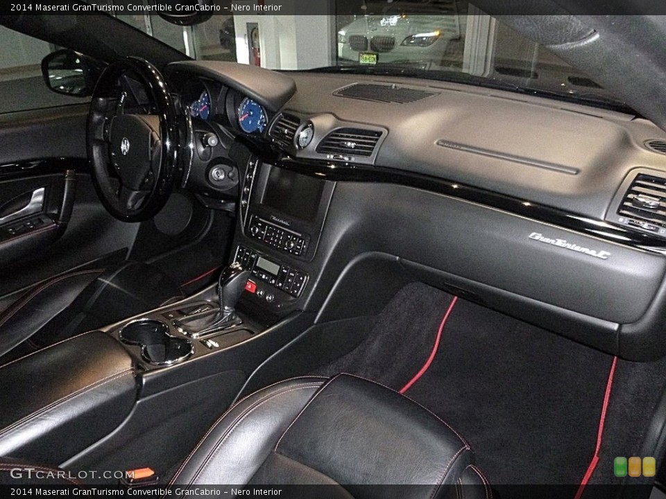 Nero Interior Dashboard for the 2014 Maserati GranTurismo Convertible GranCabrio #118713999