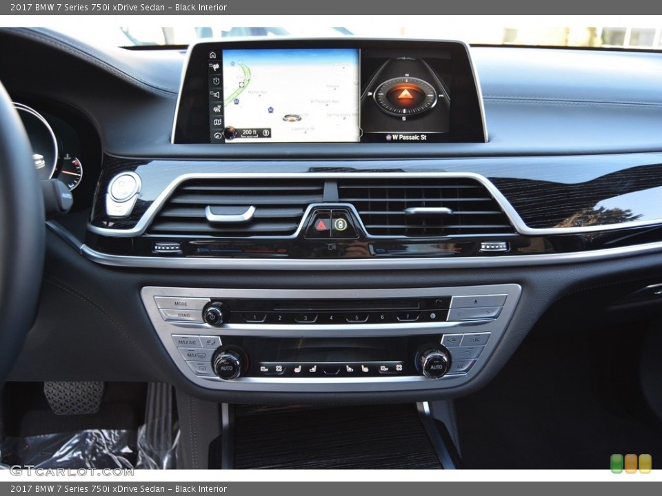 Black Interior Controls for the 2017 BMW 7 Series 750i xDrive Sedan #118716048
