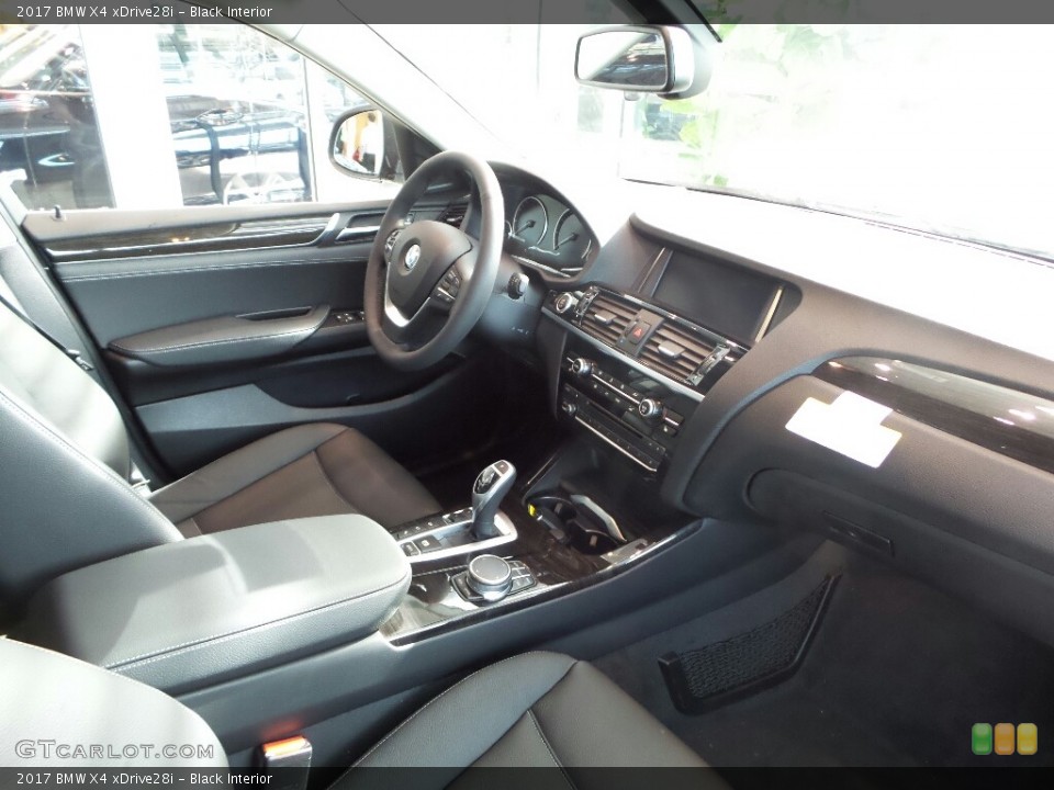 Black Interior Photo for the 2017 BMW X4 xDrive28i #118808802