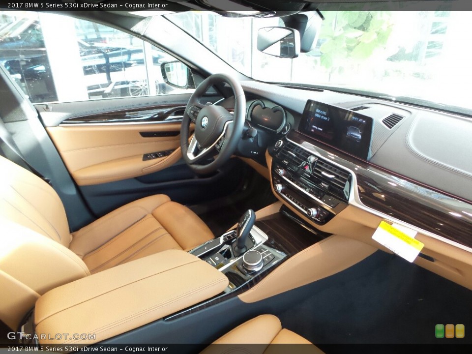 Cognac Interior Photo for the 2017 BMW 5 Series 530i xDrive Sedan #118808949