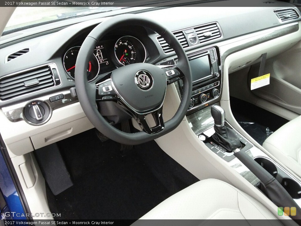 Moonrock Gray Interior Photo for the 2017 Volkswagen Passat SE Sedan #118828477