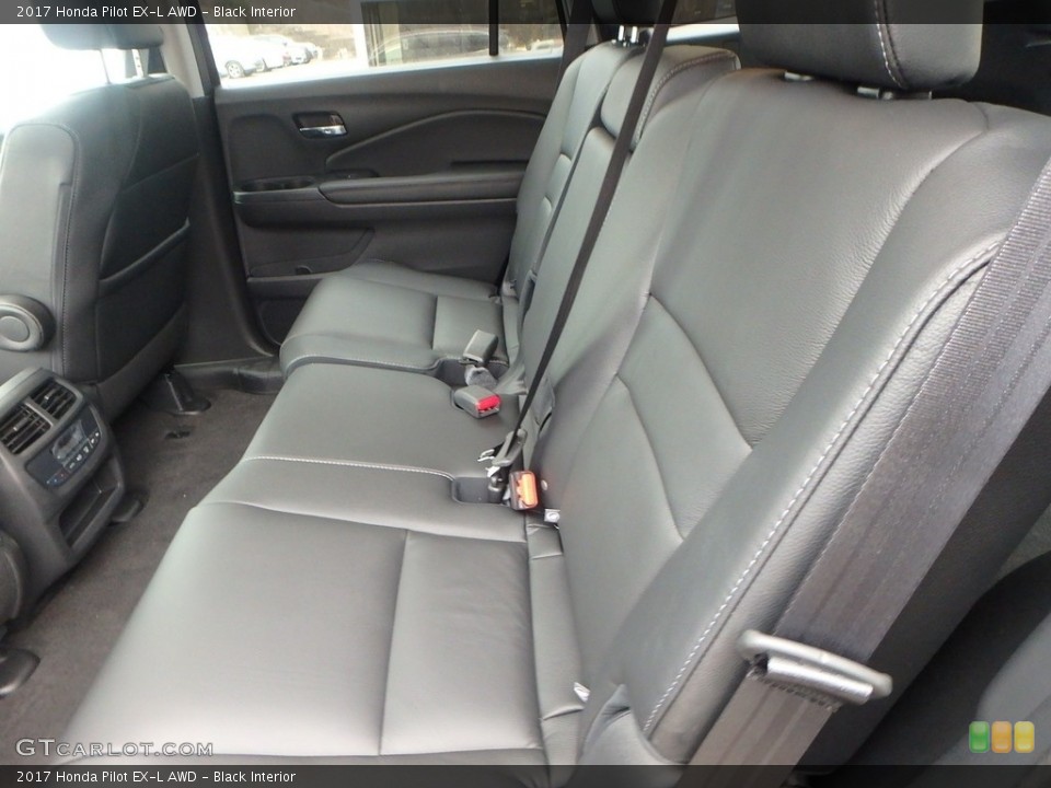 Black Interior Rear Seat for the 2017 Honda Pilot EX-L AWD #118839547
