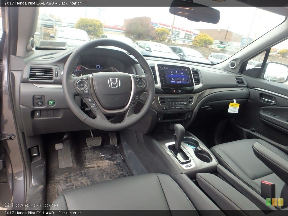 Black Interior Photo for the 2017 Honda Pilot EX-L AWD #118839559