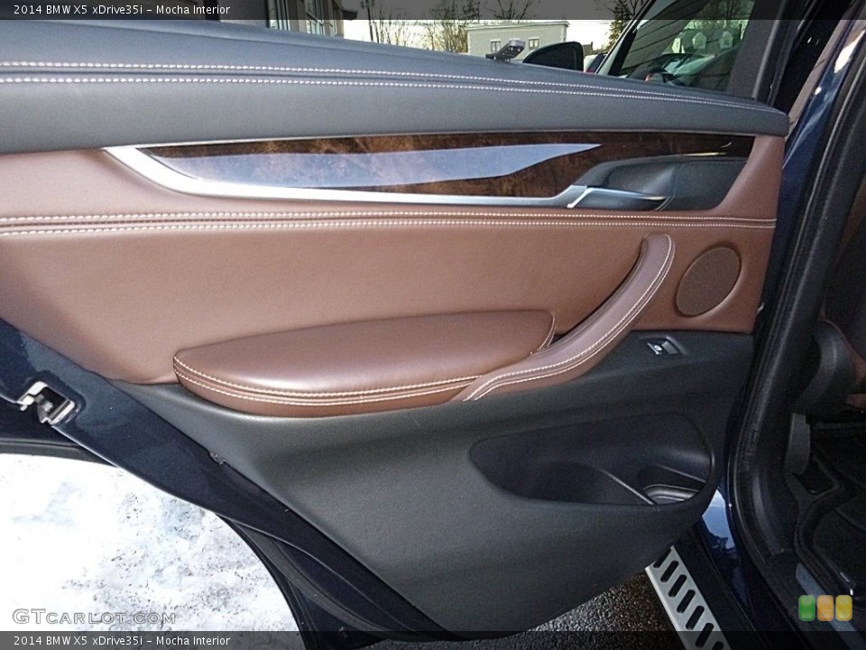 Mocha Interior Door Panel for the 2014 BMW X5 xDrive35i #118844548