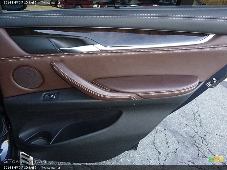 Mocha Interior Door Panel for the 2014 BMW X5 xDrive35i #118844761