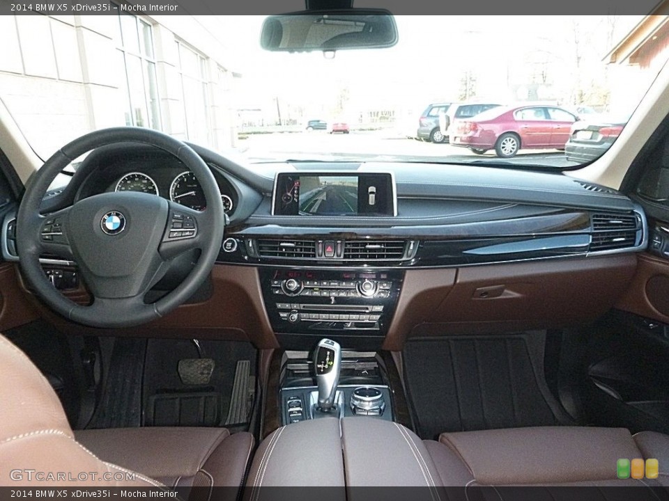 Mocha Interior Dashboard for the 2014 BMW X5 xDrive35i #118844953