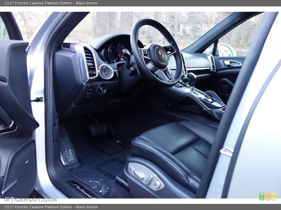 Black Interior Photo for the 2017 Porsche Cayenne Platinum Edition #118847320