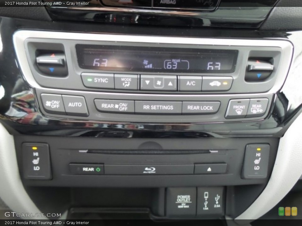 Gray Interior Controls for the 2017 Honda Pilot Touring AWD #118861604