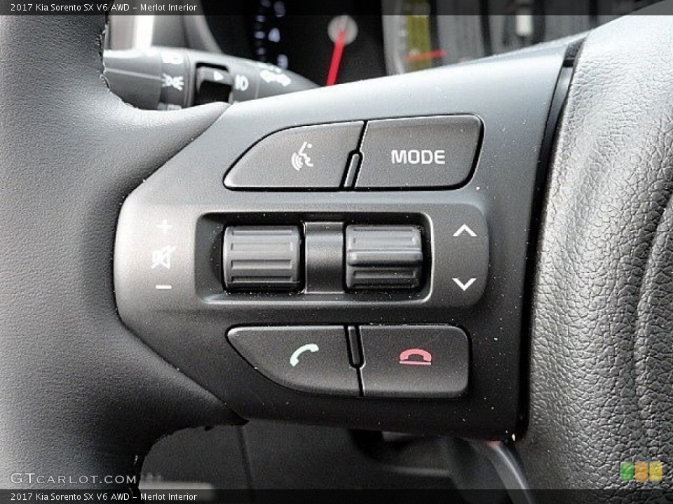 Merlot Interior Controls for the 2017 Kia Sorento SX V6 AWD #118871594