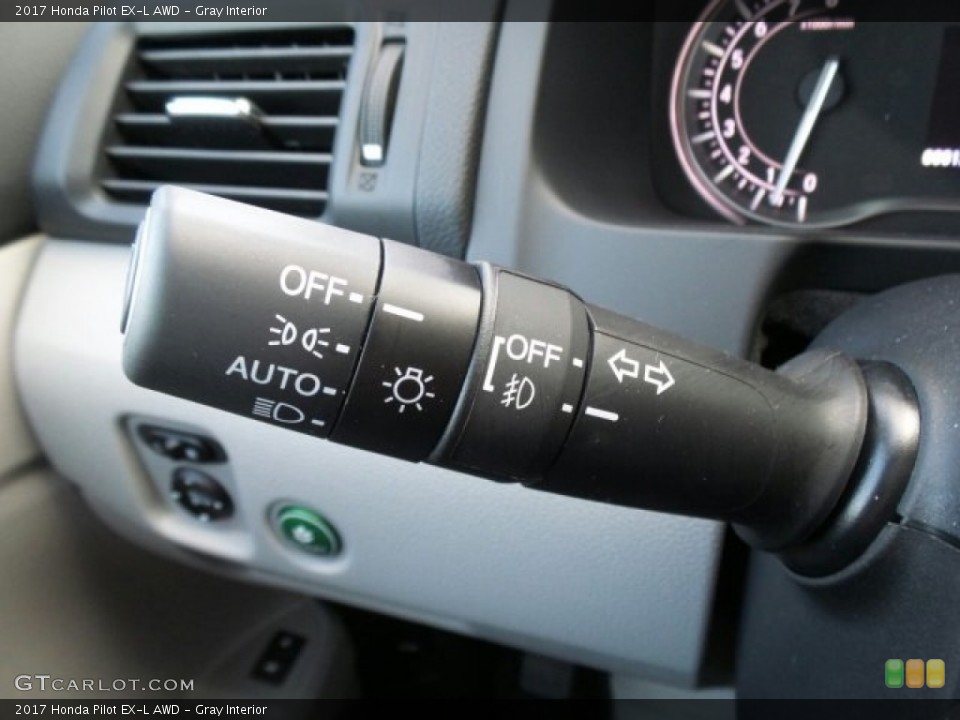 Gray Interior Controls for the 2017 Honda Pilot EX-L AWD #118878910