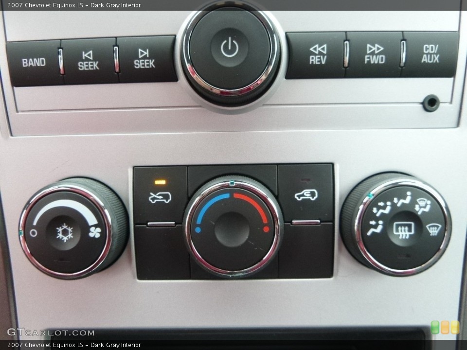 Dark Gray Interior Controls for the 2007 Chevrolet Equinox LS #118892326