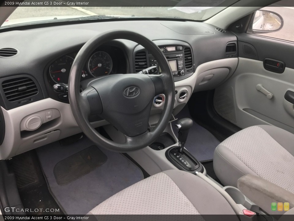 Gray Interior Photo for the 2009 Hyundai Accent GS 3 Door #118899073