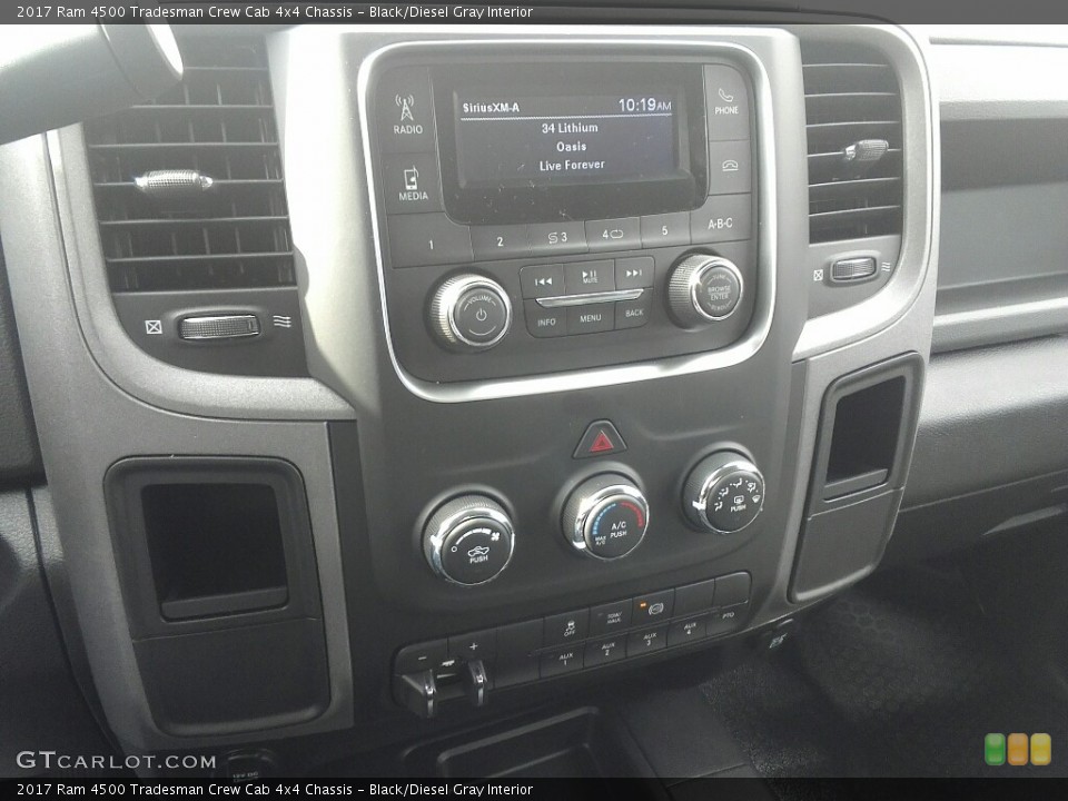 Black/Diesel Gray Interior Controls for the 2017 Ram 4500 Tradesman Crew Cab 4x4 Chassis #118956950