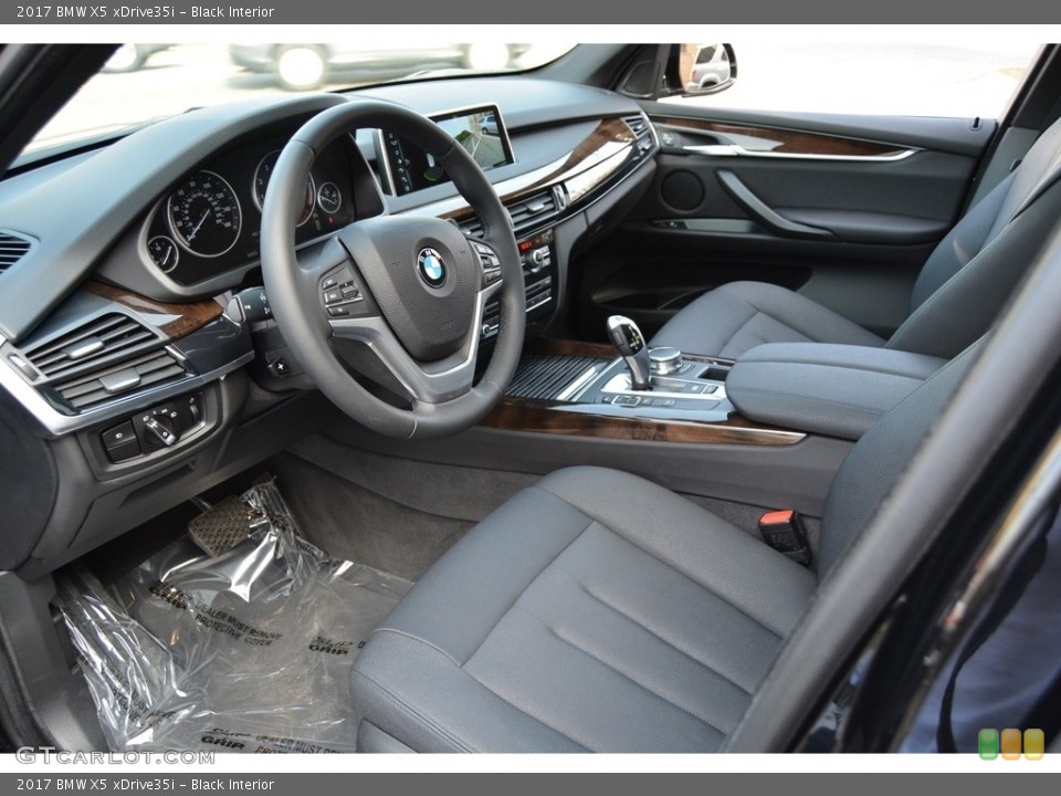 Black Interior Photo for the 2017 BMW X5 xDrive35i #118966172