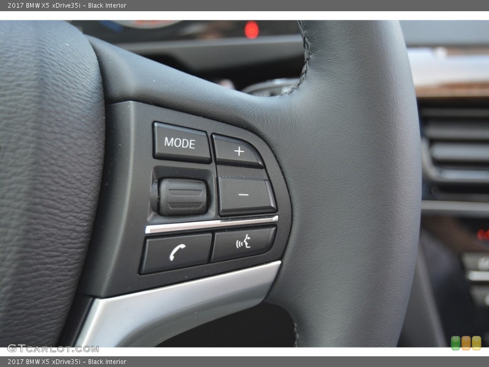 Black Interior Controls for the 2017 BMW X5 xDrive35i #118966431