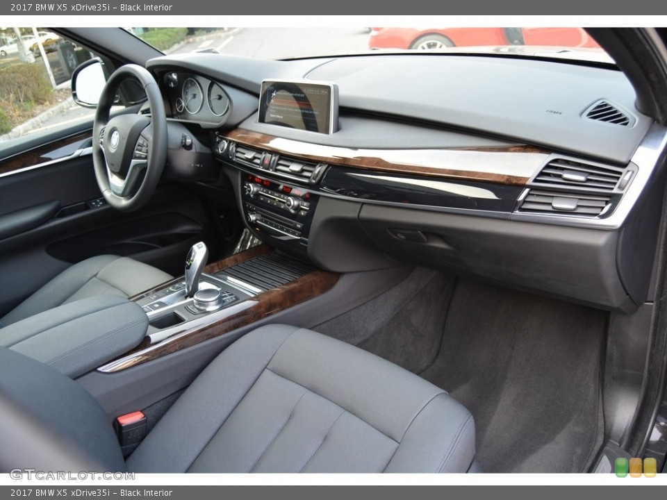Black Interior Dashboard for the 2017 BMW X5 xDrive35i #118966623