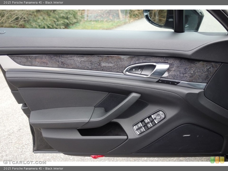 Black Interior Door Panel for the 2015 Porsche Panamera 4S #118972902