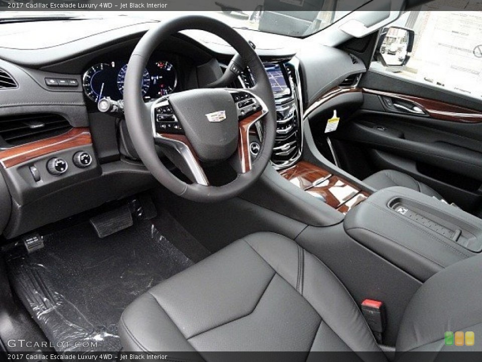 Jet Black Interior Photo for the 2017 Cadillac Escalade Luxury 4WD #118982364