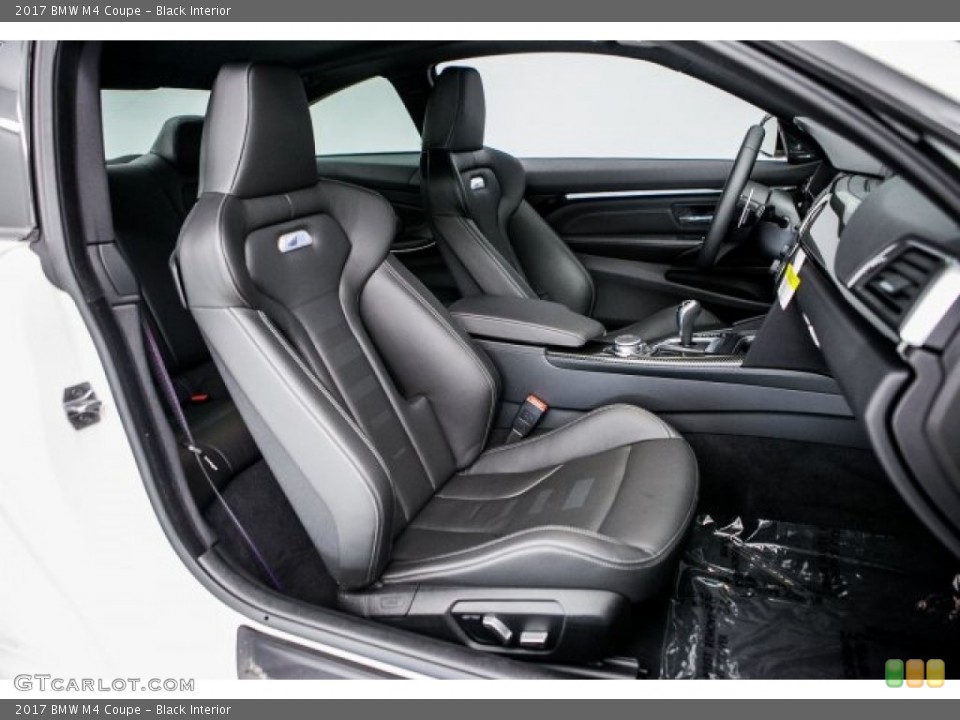 Black Interior Photo for the 2017 BMW M4 Coupe #118991142