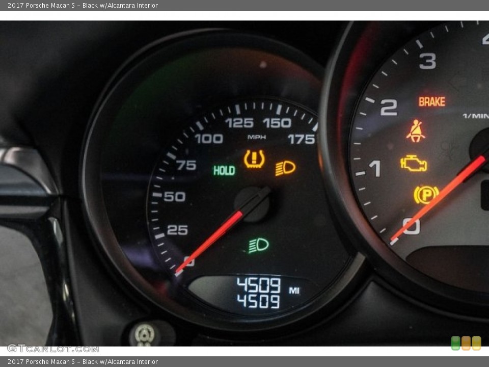 Black w/Alcantara Interior Gauges for the 2017 Porsche Macan S #119032719