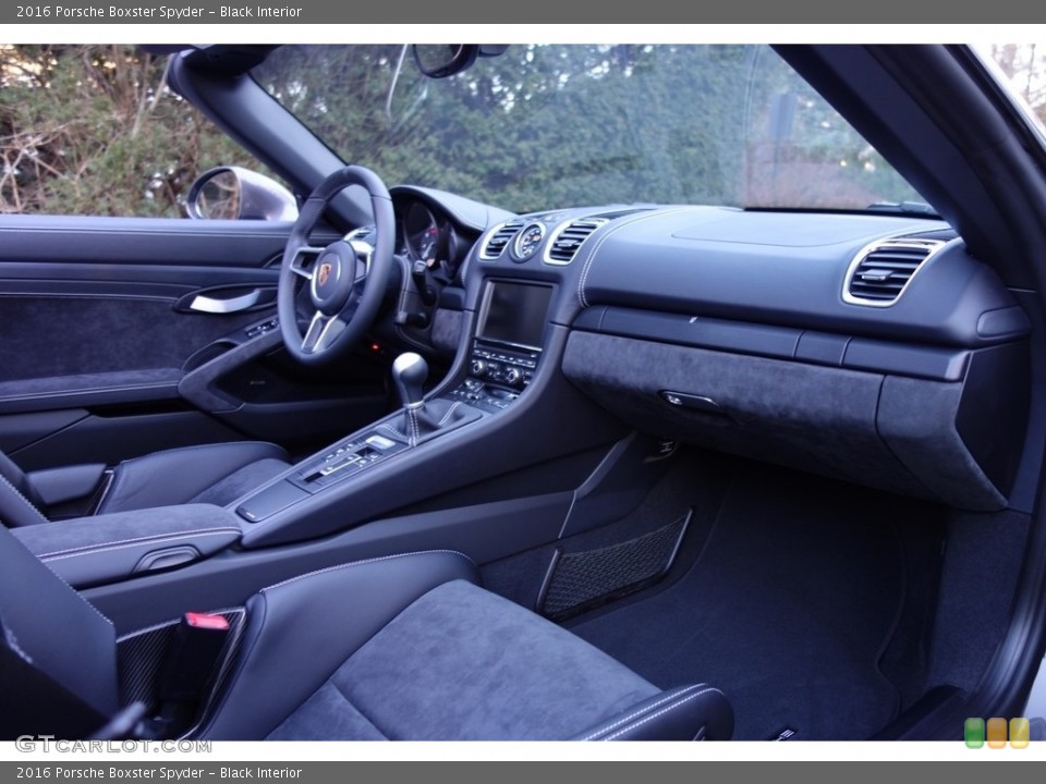 Black Interior Dashboard for the 2016 Porsche Boxster Spyder #119060024