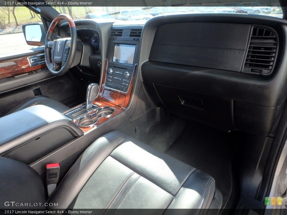 Ebony Interior Dashboard for the 2017 Lincoln Navigator Select 4x4 #119082212