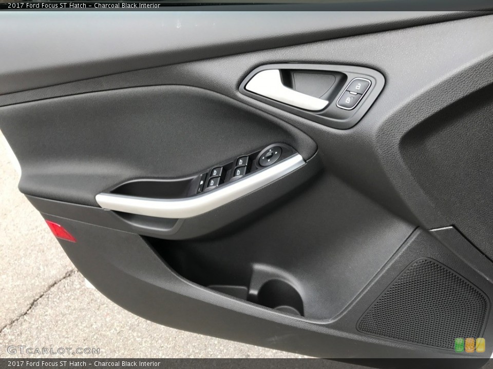 Charcoal Black Interior Door Panel for the 2017 Ford Focus ST Hatch #119119409