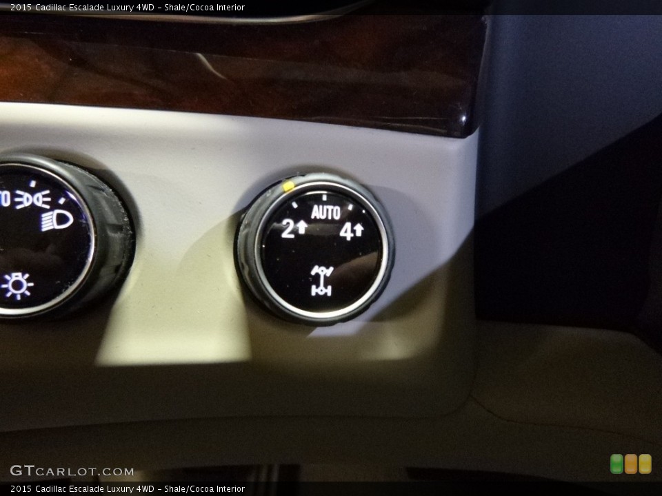 Shale/Cocoa Interior Controls for the 2015 Cadillac Escalade Luxury 4WD #119130629