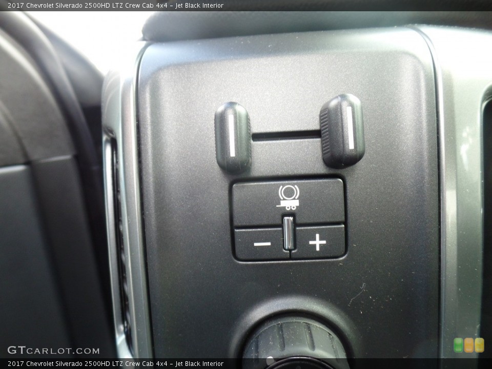 Jet Black Interior Controls for the 2017 Chevrolet Silverado 2500HD LTZ Crew Cab 4x4 #119187017