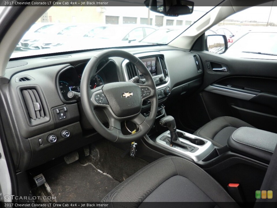 Jet Black Interior Photo for the 2017 Chevrolet Colorado LT Crew Cab 4x4 #119189602
