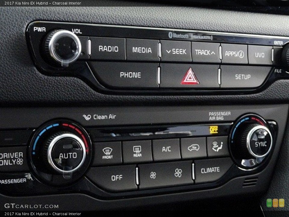Charcoal Interior Controls for the 2017 Kia Niro EX Hybrid #119313023