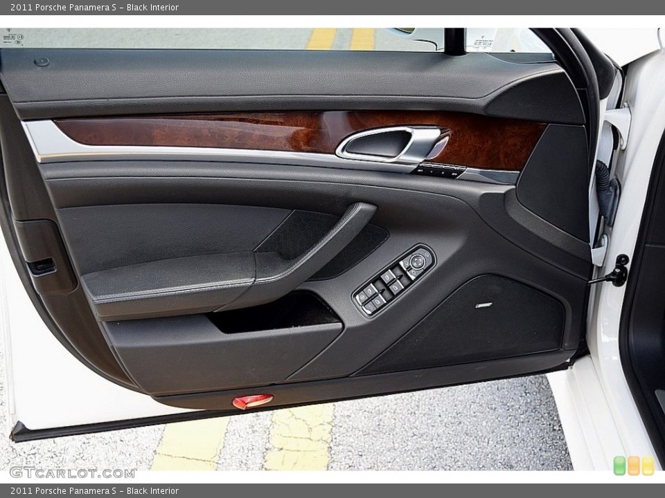 Black Interior Door Panel for the 2011 Porsche Panamera S #119339606