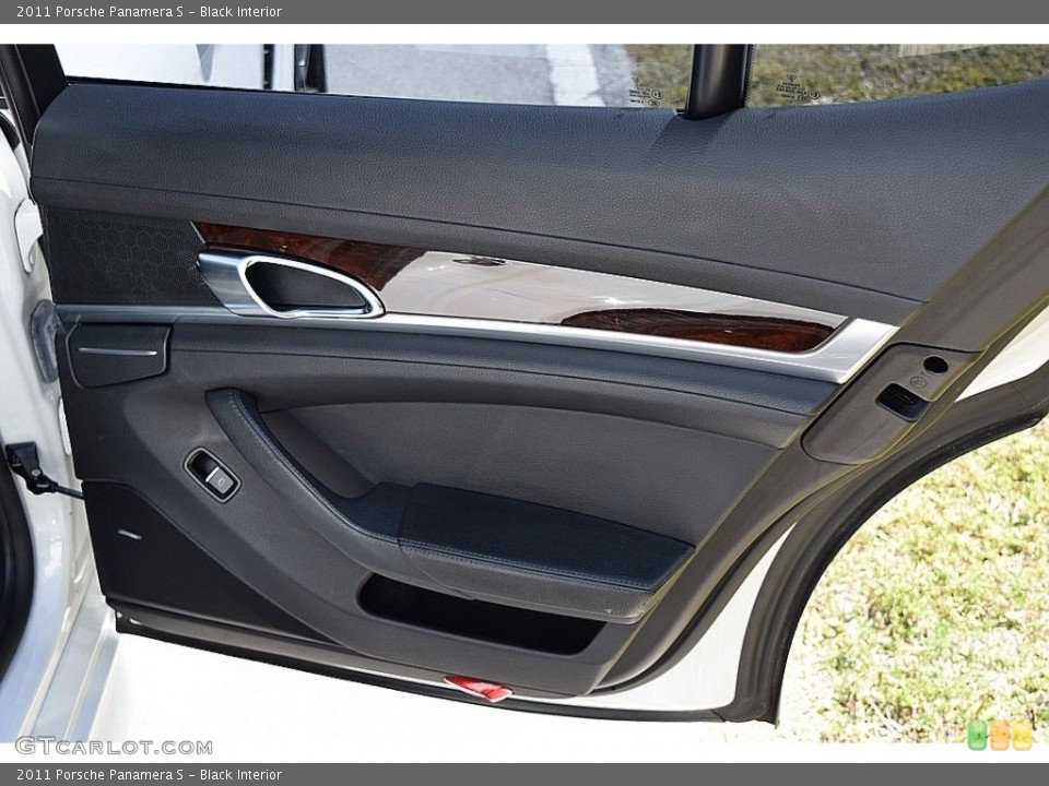Black Interior Door Panel for the 2011 Porsche Panamera S #119339730
