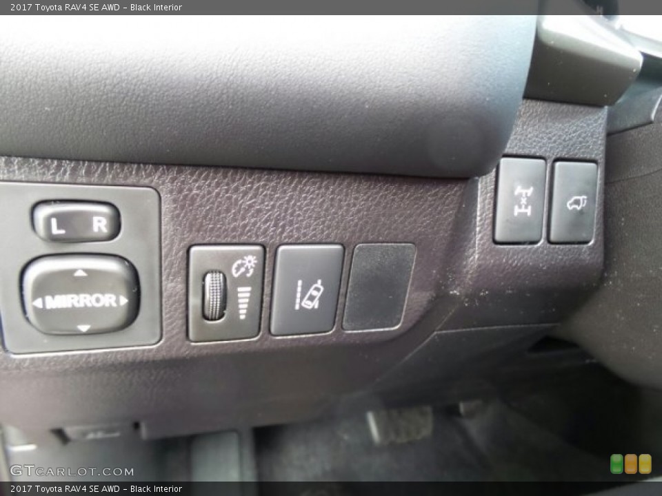 Black Interior Controls for the 2017 Toyota RAV4 SE AWD #119412866