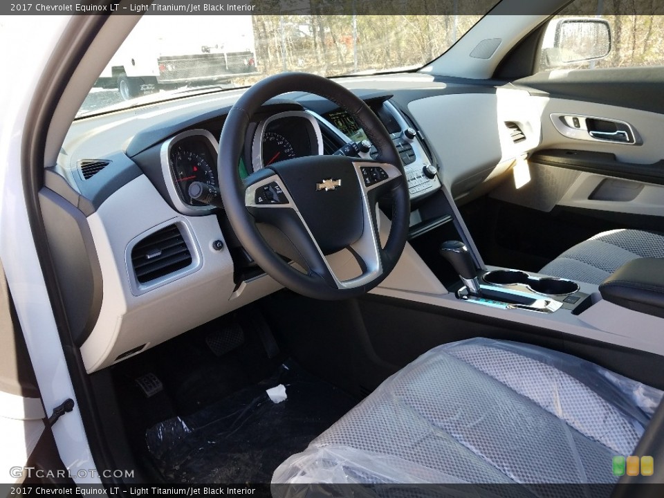 Light Titanium/Jet Black Interior Photo for the 2017 Chevrolet Equinox LT #119417777