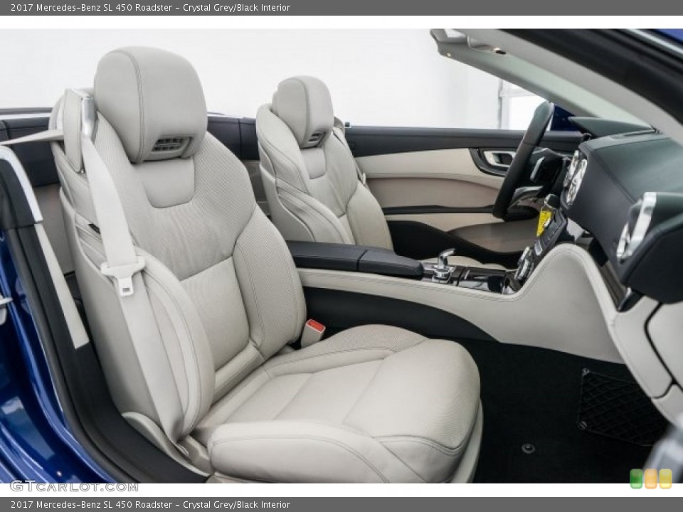 Crystal Grey/Black Interior Photo for the 2017 Mercedes-Benz SL 450 Roadster #119475905