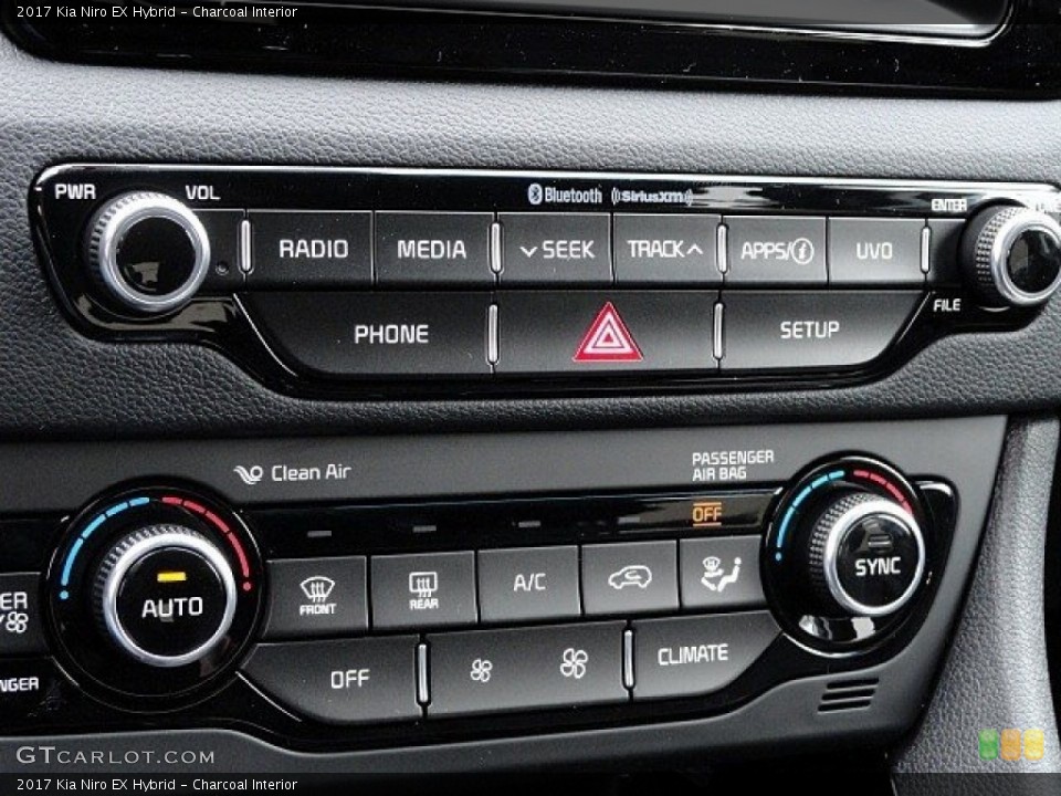 Charcoal Interior Controls for the 2017 Kia Niro EX Hybrid #119476901